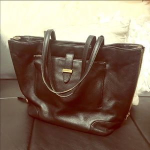 Tory Burch black leather purse